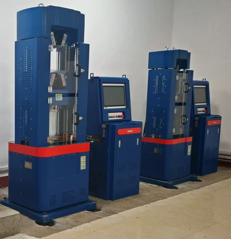 Máquina de teste de materiais universais