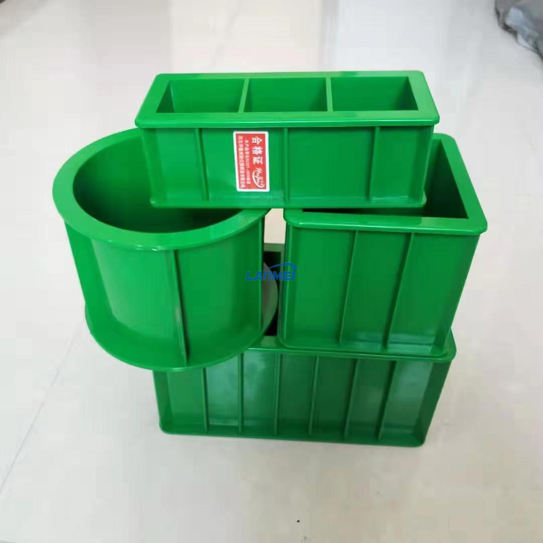 Moldes de cubo de concreto plástico