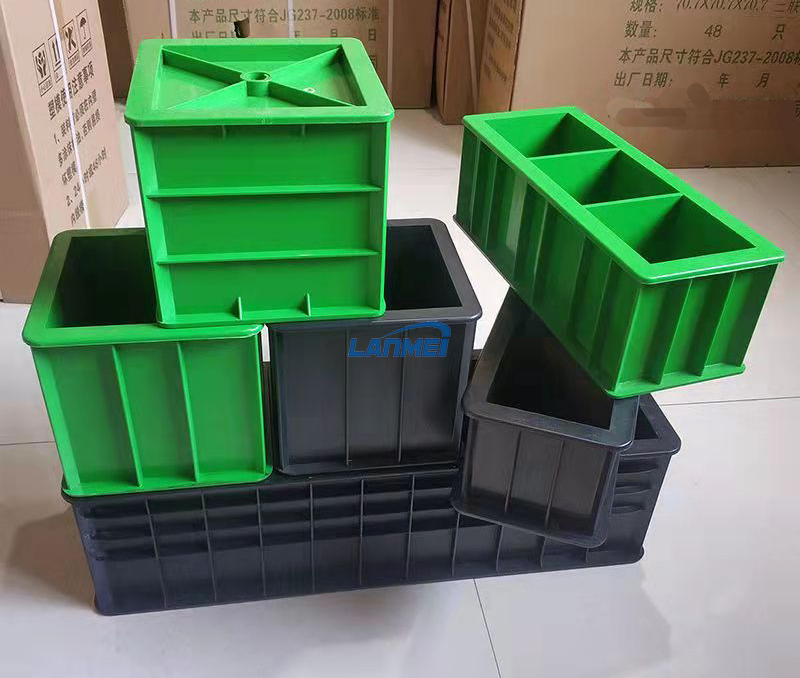Molde de cubo de concreto