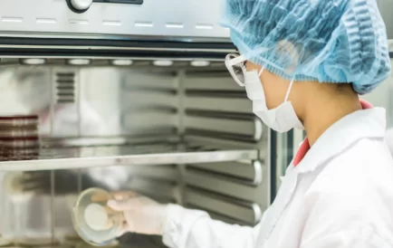Incubadoras de laboratório em experimentos biológicos